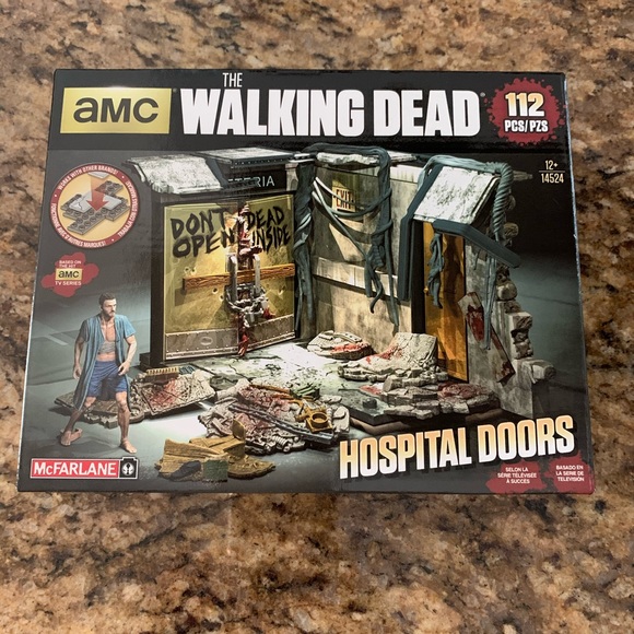 The Walking Dead Hospital Doors Building Set - Picture 2 of 3